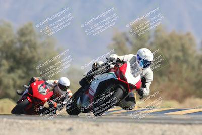 media/Oct-13-2025-Moto Forza (Mon) [[a66d839500]]/2-A Group/Session 4 Turn 7/